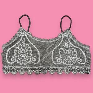 POL Anthropologie Boho Lace Crochet Gray Spaghetti Strap Stretch Bralette Size L